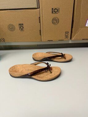 Vionic Bella Sandals - Tortoise - size 9.5 wide